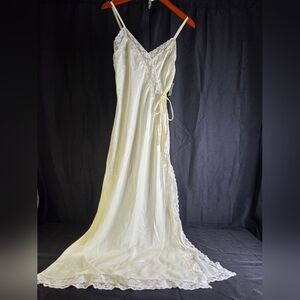 Vintage Christian Dior Chemise Ivory Medium